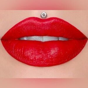 Jeffree Star Velvet Trap Lipstick